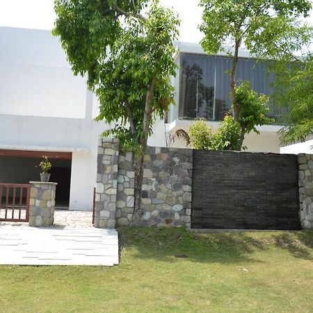 Vanantra Resort Rishikesh Exterior photo